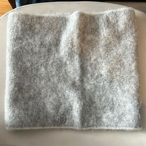 LASKA neck gaiter scarf made of 10% wool